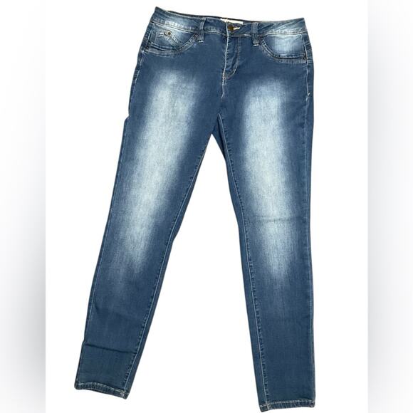 Royalty Form Women's Blue Jeans Size 10 EUC - Picture 1 of 8